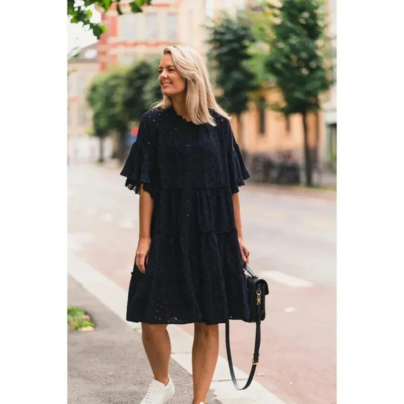 byTiMo NWT Black Eyelet Broderie Anglaise Shift Dress Bell Sleeve Lace Trim XS - Picture 1 of 10